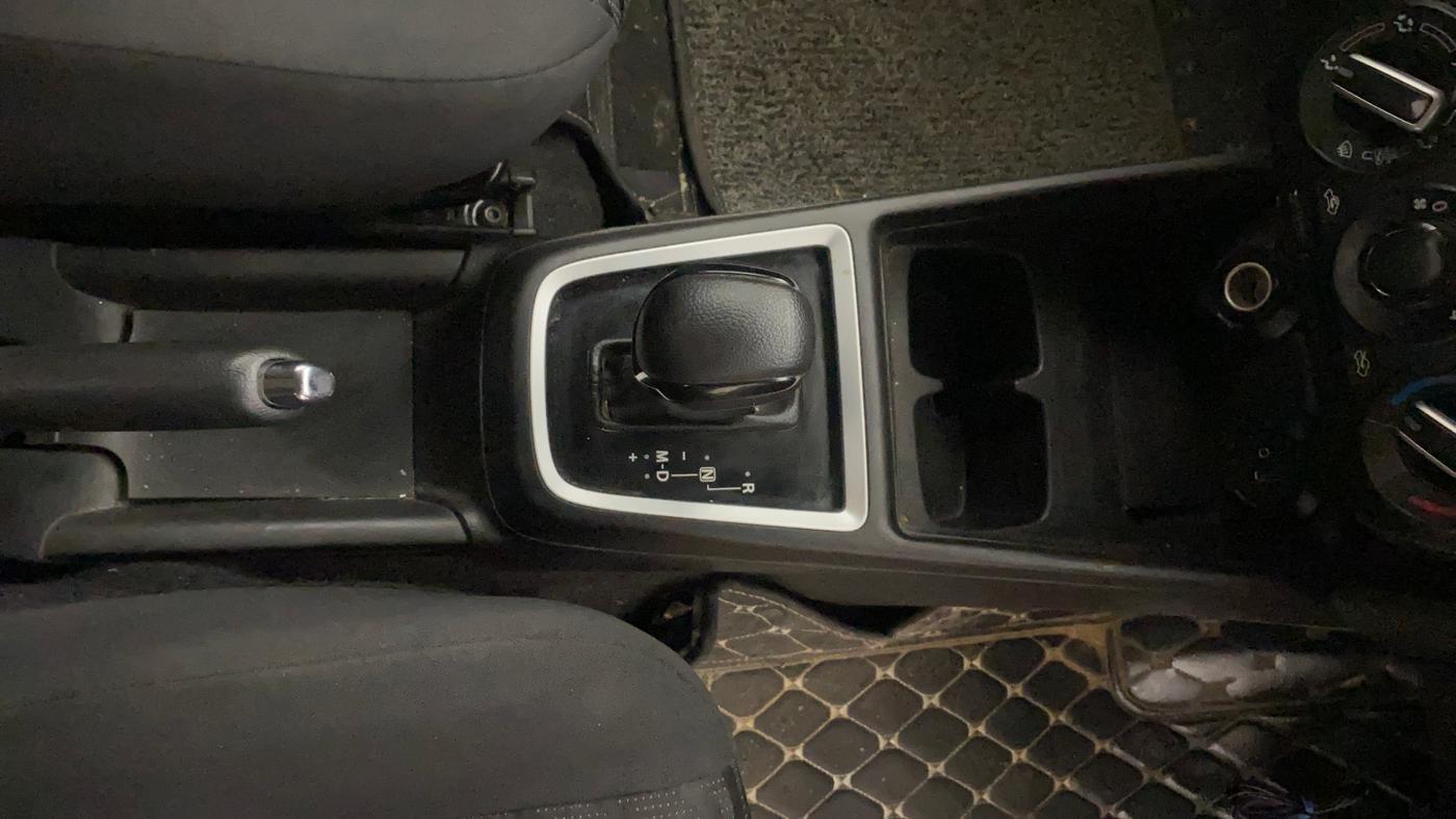 2023 Maruti Swift VXI AMT, Petrol, Automatic, 78,598 km, Gear Lever