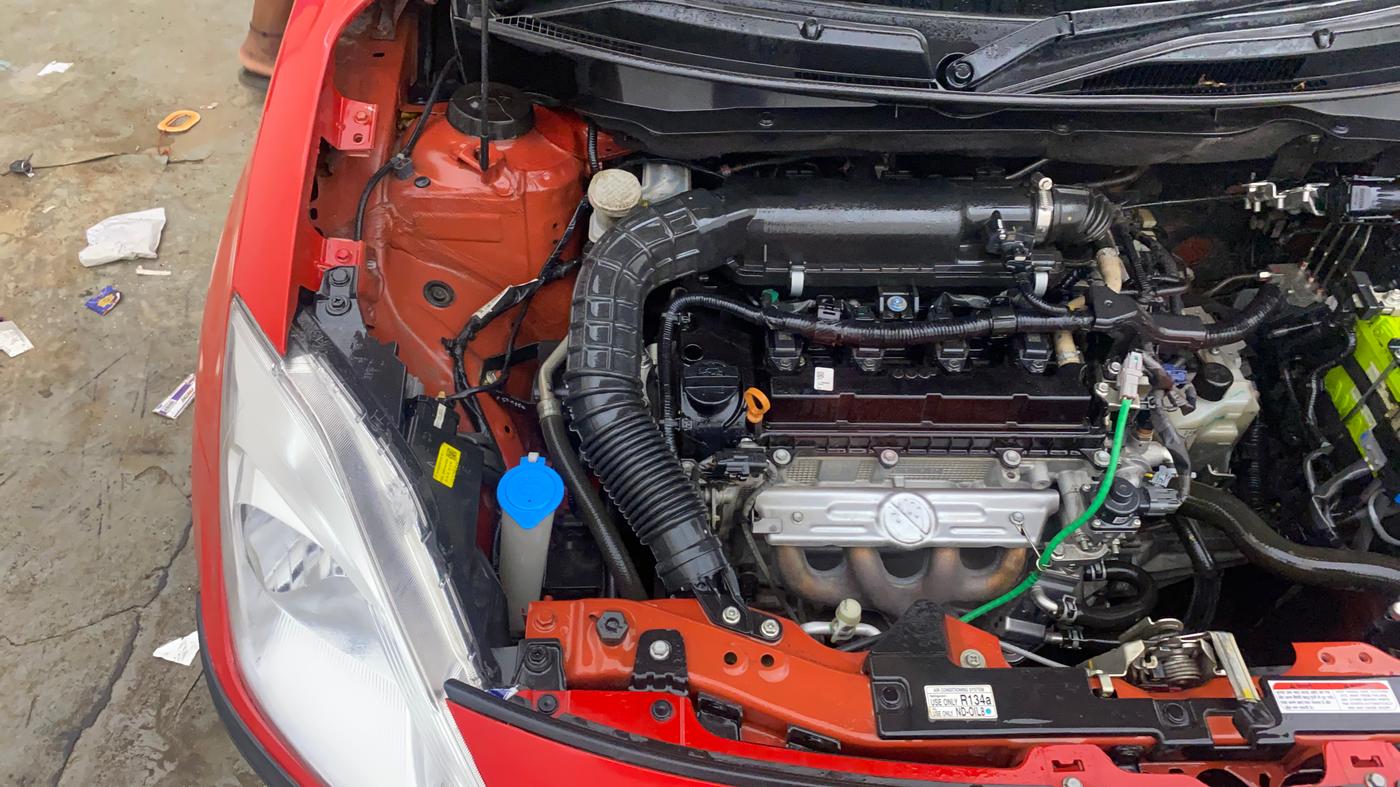 2023 Maruti Swift VXI AMT, Petrol, Automatic, 78,598 km, Engine View - Right