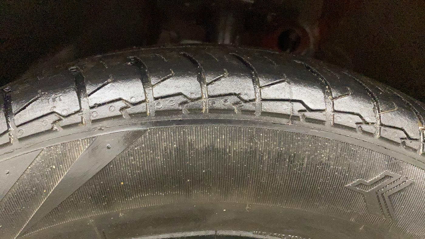 2023 Maruti Swift VXI AMT, Petrol, Automatic, 78,598 km, Left Front Tyre Tread