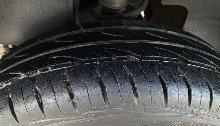 2016 Tata Nano TWIST XT, Petrol, Manual, 34,571 km, Left Rear Tyre Tread
