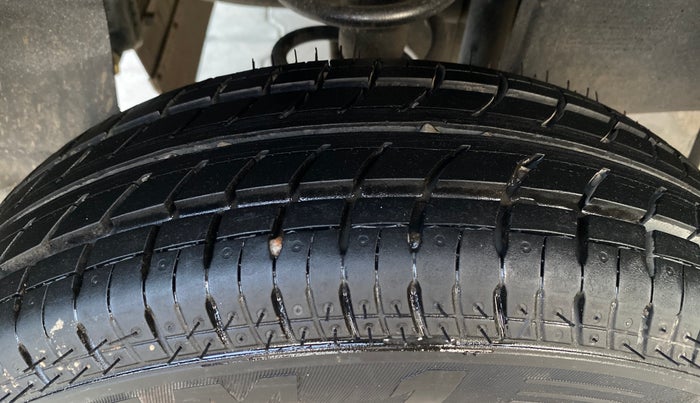 2016 Tata Nano TWIST XT, Petrol, Manual, 34,571 km, Right Rear Tyre Tread