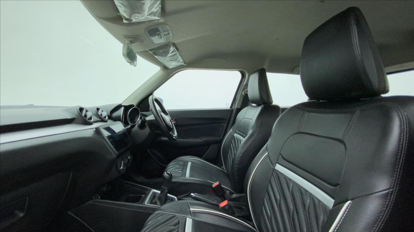 2021 Maruti Swift VXI, Petrol, Manual, 22,975 km, Right Side Front Door Cabin