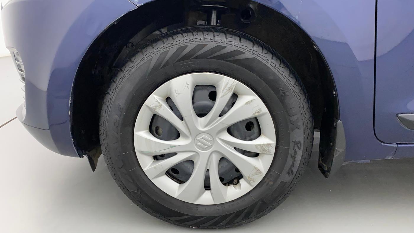 2021 Maruti Swift VXI, Petrol, Manual, 22,975 km, Left Front Wheel