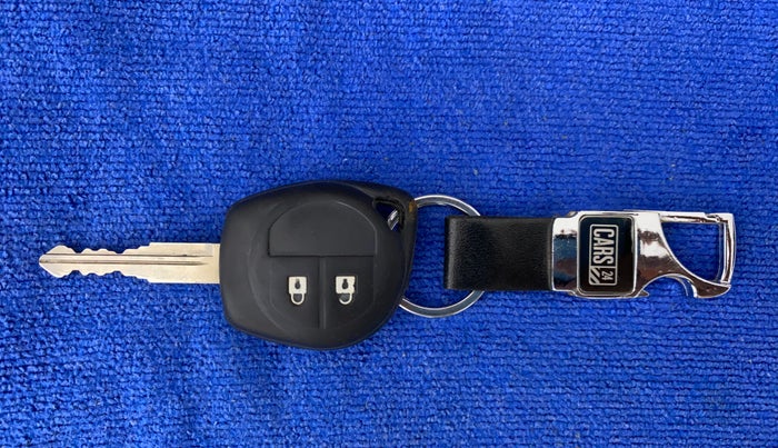 2021 Maruti Swift VXI, Petrol, Manual, 22,975 km, Key Close Up