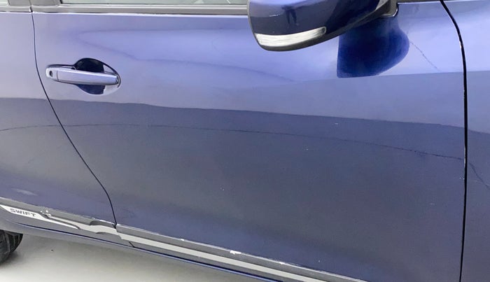 2021 Maruti Swift VXI, Petrol, Manual, 22,975 km, Driver-side door - Minor scratches