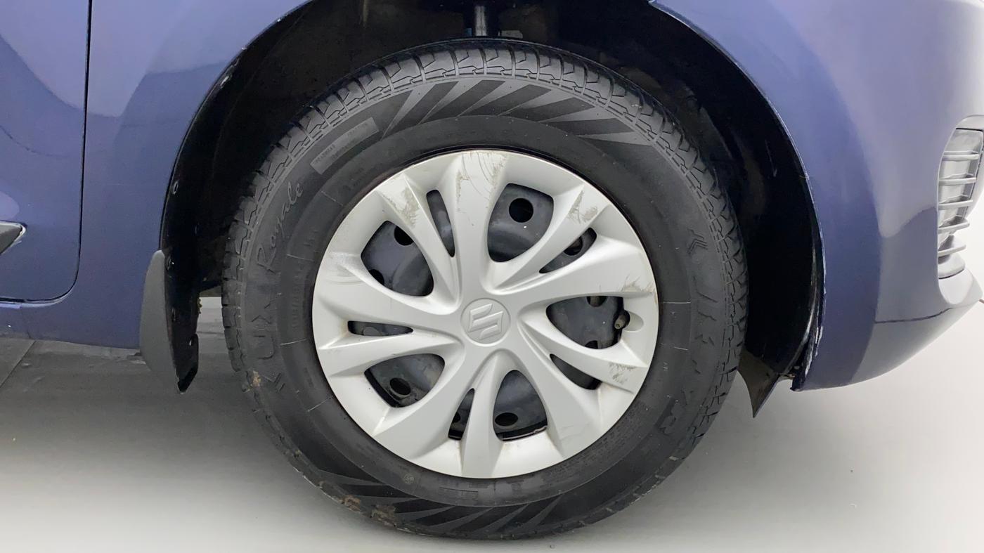 2021 Maruti Swift VXI, Petrol, Manual, 22,975 km, Right Front Wheel