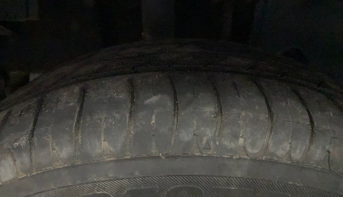 2017 Tata Tiago XT PETROL, Petrol, Manual, 88,234 km, Right Rear Tyre Tread