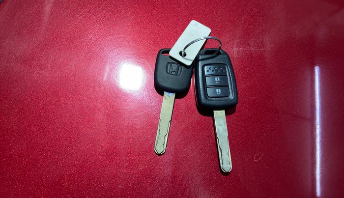 2018 Honda Amaze 1.2L I-VTEC S, Petrol, Manual, 24,453 km, Key Close Up