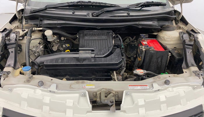 2016 Maruti Swift LXI, Petrol, Manual, 79,542 km, Engine View