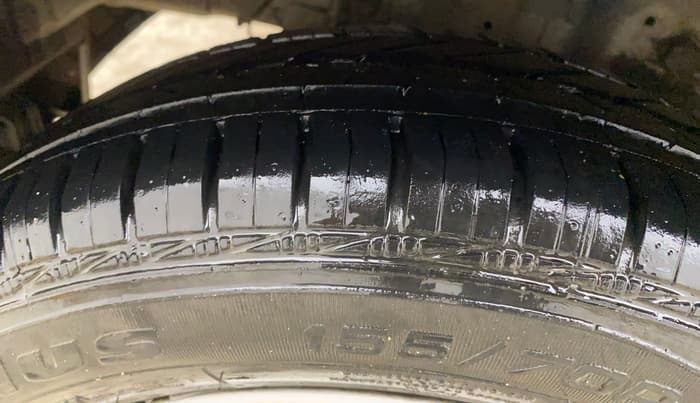 2017 Hyundai Eon ERA +, Petrol, Manual, 16,404 km, Right Rear Tyre Tread