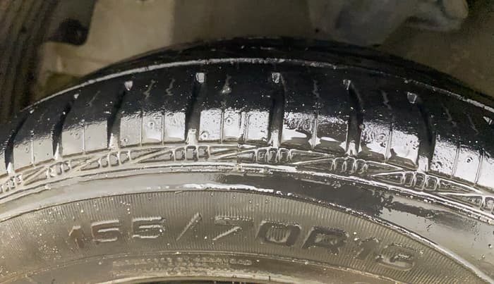 2017 Hyundai Eon ERA +, Petrol, Manual, 16,404 km, Left Front Tyre Tread