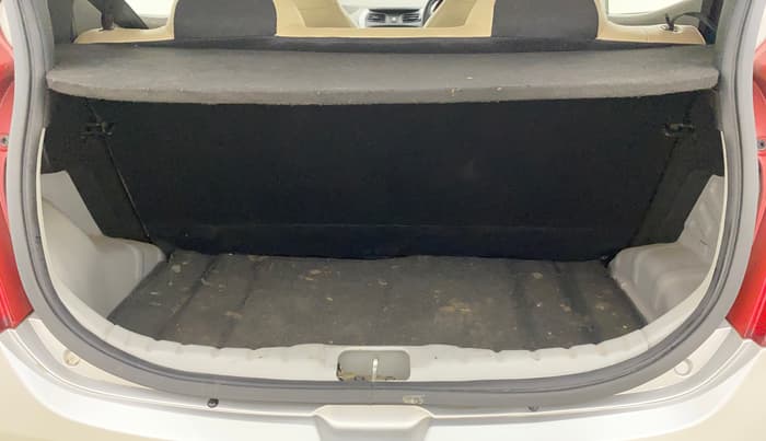 2017 Hyundai Eon ERA +, Petrol, Manual, 16,404 km, Boot Inside