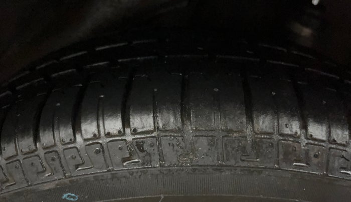 2013 Honda Amaze 1.2L I-VTEC S, Petrol, Manual, 69,258 km, Left Rear Tyre Tread