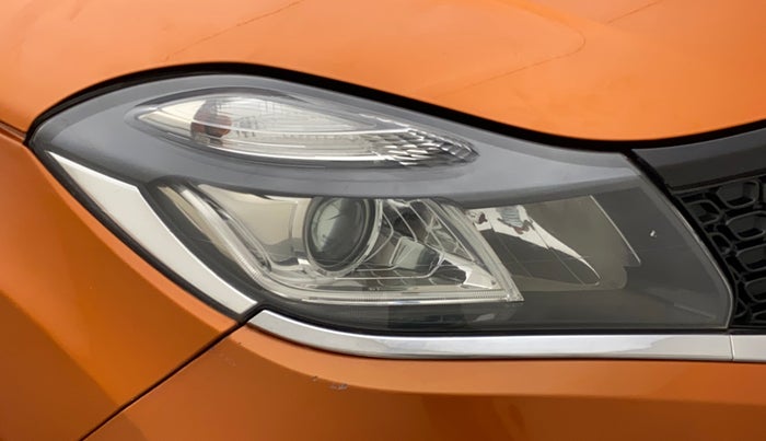 2018 Tata NEXON XZA PLUS DIESEL, Diesel, Automatic, 1,12,209 km, Right headlight - Minor scratches