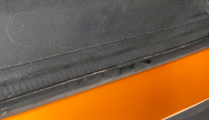 2018 Tata NEXON XZA PLUS DIESEL, Diesel, Automatic, 1,12,209 km, Right rear door - Beading has minor damage