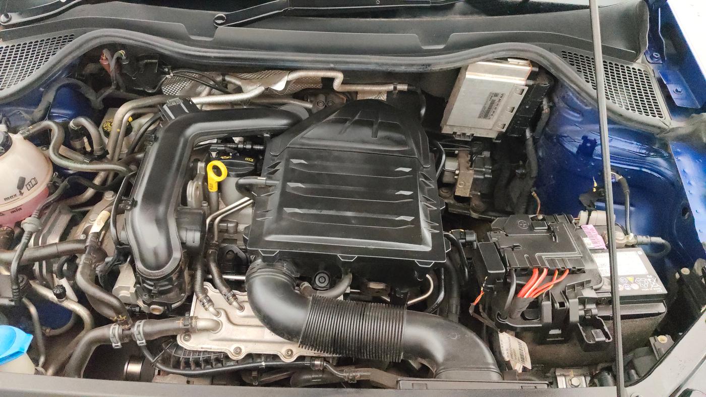 2021 Volkswagen Polo COMFORTLINE 1.0L TSI, Petrol, Manual, 36,511 km, Engine View - Left