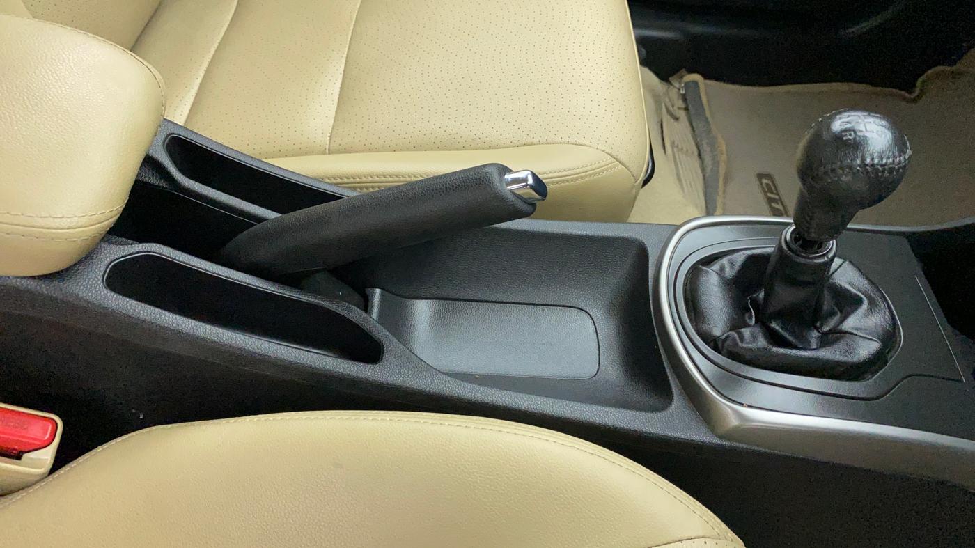 2015 Honda City VX MT PETROL, Petrol, Manual, 56,318 km, Gear Lever