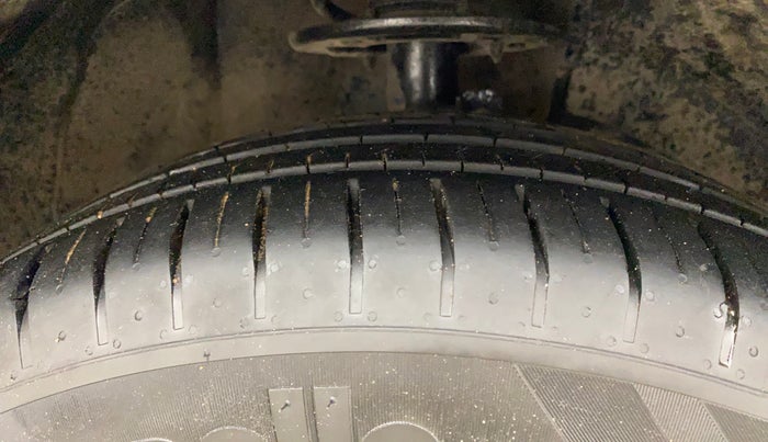 2019 Maruti Baleno ZETA CVT PETROL 1.2, Petrol, Automatic, 56,511 km, Right Front Tyre Tread