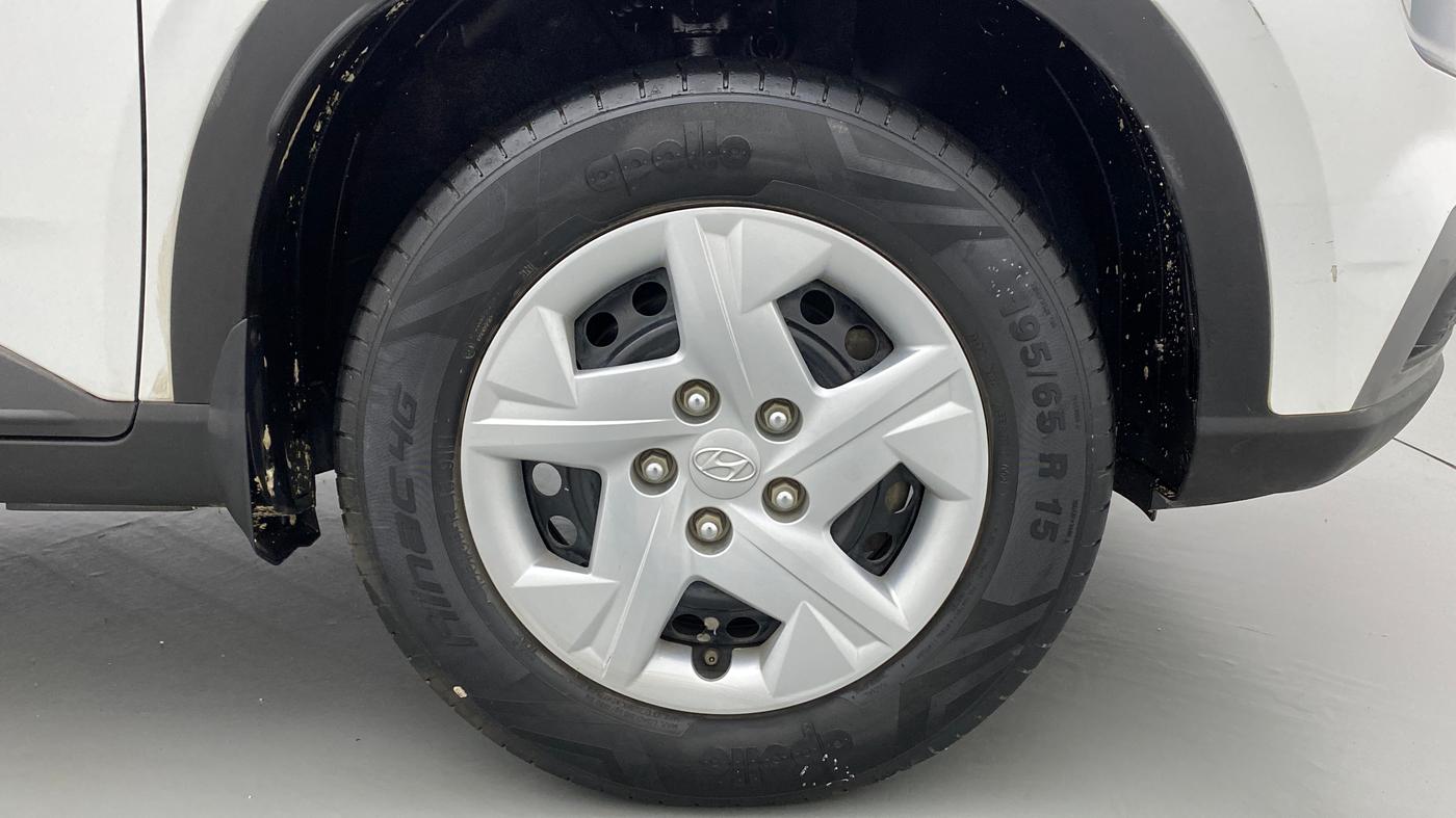 2021 Hyundai VENUE S 1.0 TURBO DCT, Petrol, Automatic, 18,061 km, Right Front Wheel