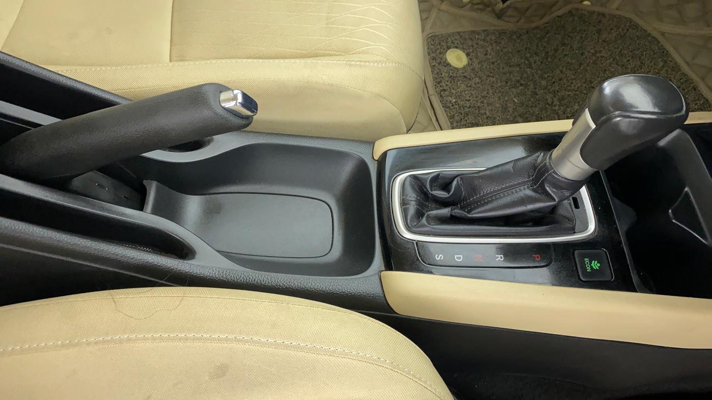 2020 Honda City VX CVT PETROL, Petrol, Automatic, 26,230 km, Gear Lever