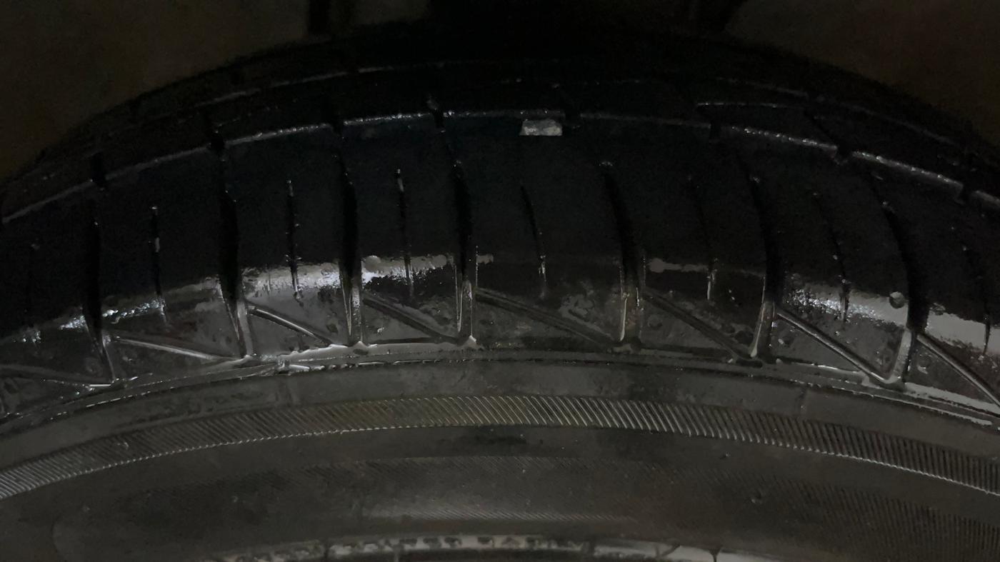 2023 Maruti Alto LXI O, Petrol, Manual, 13,129 km, Right Front Tyre Tread