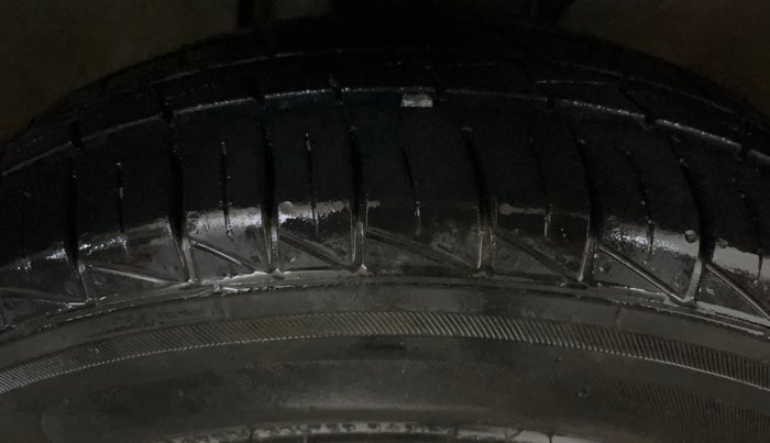 2023 Maruti Alto LXI O, Petrol, Manual, 13,129 km, Right Front Tyre Tread