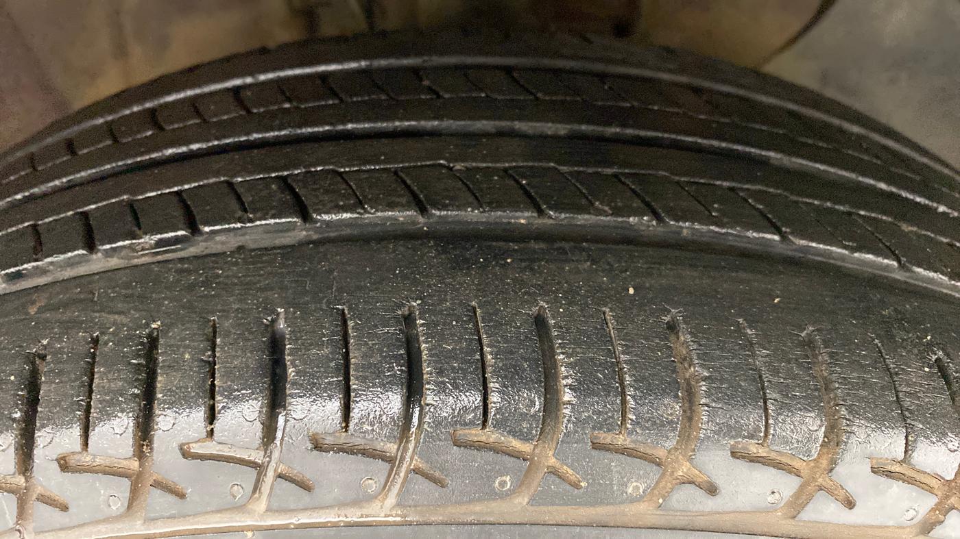 2018 Hyundai Elite i20 ASTA 1.2, Petrol, Manual, 31,044 km, Right Front Tyre Tread