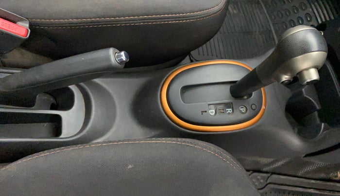 2017 Nissan Micra XL CVT FASHION EDITION, Petrol, Automatic, 80,674 km, Gear Lever