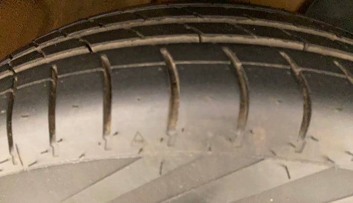 2017 Nissan Micra XL CVT FASHION EDITION, Petrol, Automatic, 80,674 km, Right Front Tyre Tread