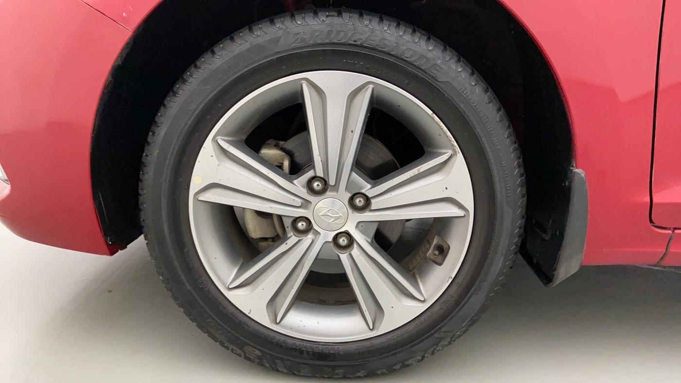 2018 Hyundai Verna 1.6 VTVT SX, Petrol, Manual, 42,093 km, Left Front Wheel