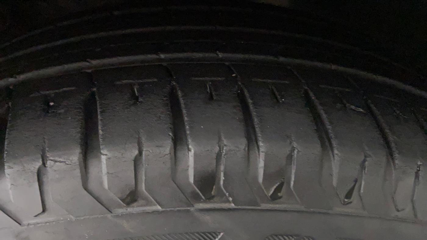 2018 Hyundai Verna 1.6 VTVT SX, Petrol, Manual, 42,093 km, Left Rear Tyre Tread