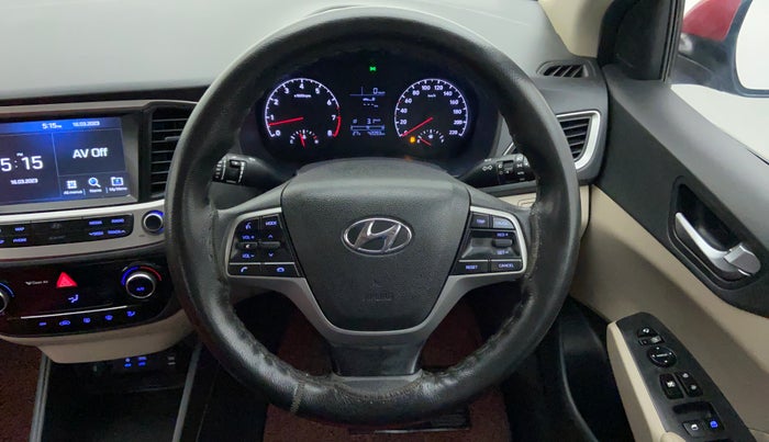 2018 Hyundai Verna 1.6 VTVT SX, Petrol, Manual, 42,093 km, Steering Wheel Close Up
