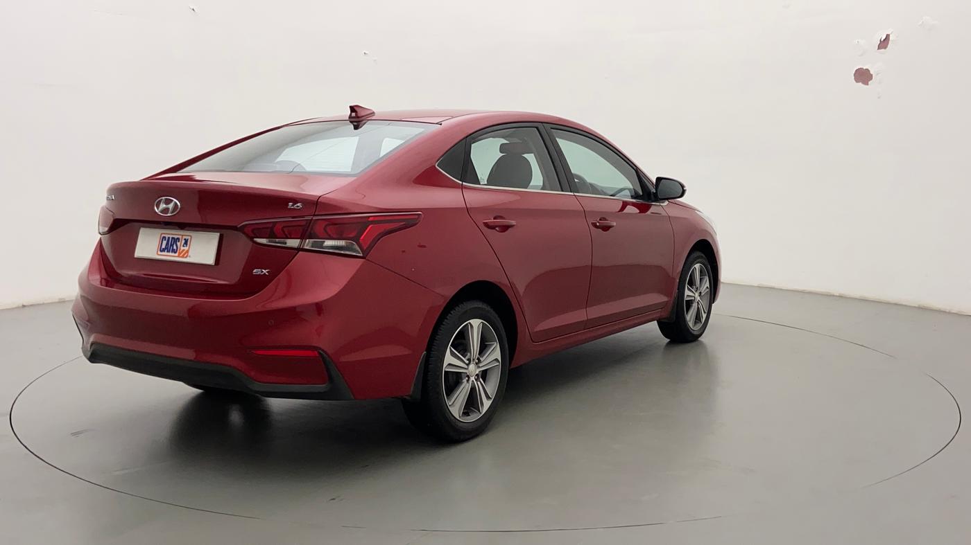 2018 Hyundai Verna 1.6 VTVT SX, Petrol, Manual, 42,093 km, Right Back Diagonal