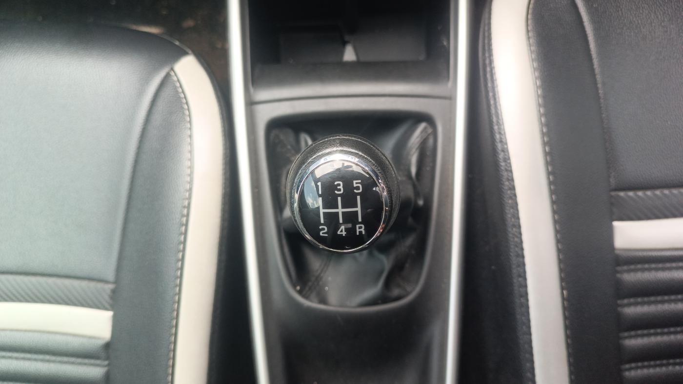 2018 Maruti Baleno ALPHA PETROL 1.2, Petrol, Manual, 42,165 km, Gear Lever