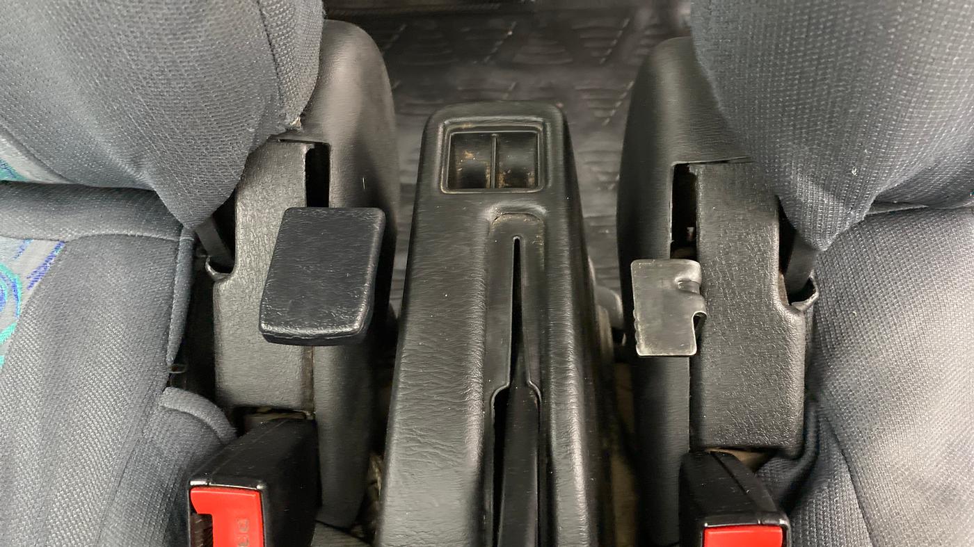 2017 Maruti Eeco 5 STR WITH AC PLUSHTR, Petrol, Manual, 58,425 km, Driver Side Adjustment Panel
