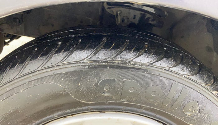 2014 Hyundai i10 MAGNA 1.1, Petrol, Manual, 40,603 km, Left Front Tyre Tread