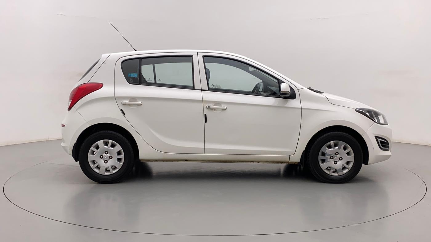 2012 Hyundai i20 MAGNA (O) 1.4 CRDI, Diesel, Manual, 1,21,728 km, Right Side View