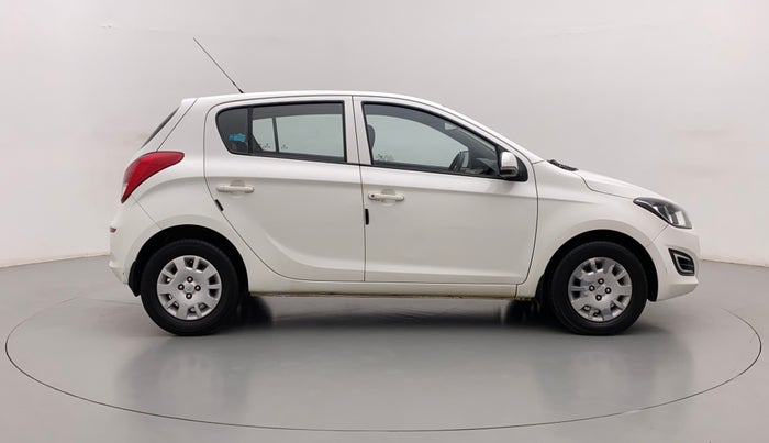 2012 Hyundai i20 MAGNA (O) 1.4 CRDI, Diesel, Manual, 1,21,728 km, Right Side View