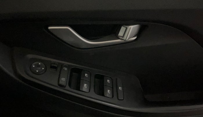 2022 Hyundai Creta S PLUS KNIGHT 1.5 PETROL, Petrol, Manual, 40,029 km, Driver Side Door Panels Control