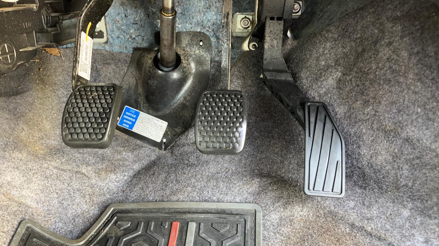 2022 Maruti Alto VXI, Petrol, Manual, 24,778 km, Pedals