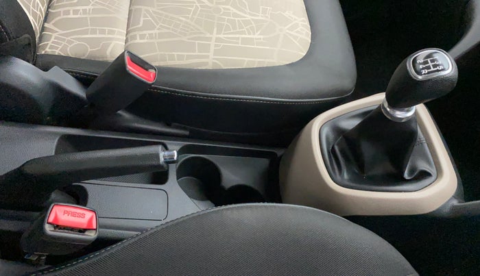 2016 Hyundai Grand i10 ASTA (O) 1.2 KAPPA VTVT, Petrol, Manual, 20,160 km, Gear Lever