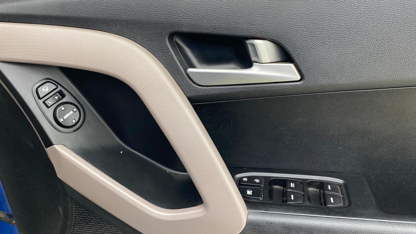 2019 Hyundai Creta SX AT 1.6 PETROL, Petrol, Automatic, 66,033 km, Driver Side Door Panels Control