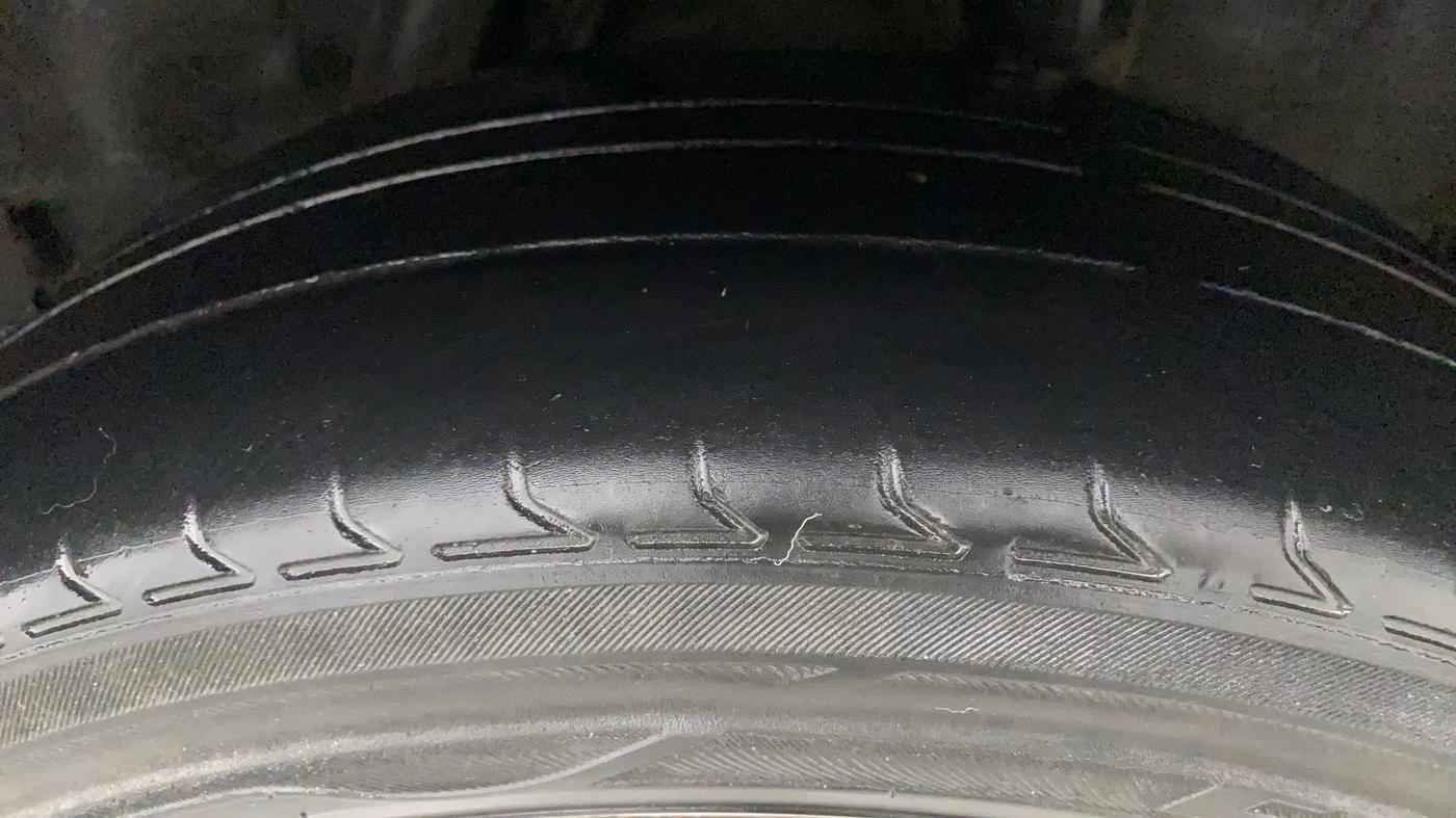 2016 Honda City 1.5L I-VTEC VX CVT, Petrol, Automatic, 1,25,004 km, Left Rear Tyre Tread