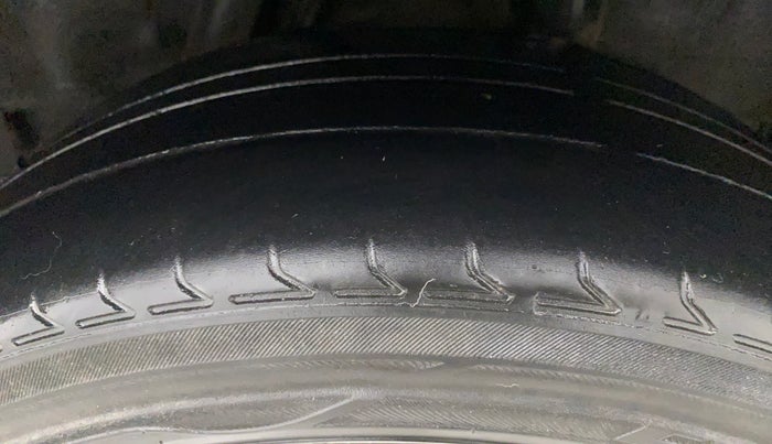 2016 Honda City 1.5L I-VTEC VX CVT, Petrol, Automatic, 1,25,004 km, Left Rear Tyre Tread