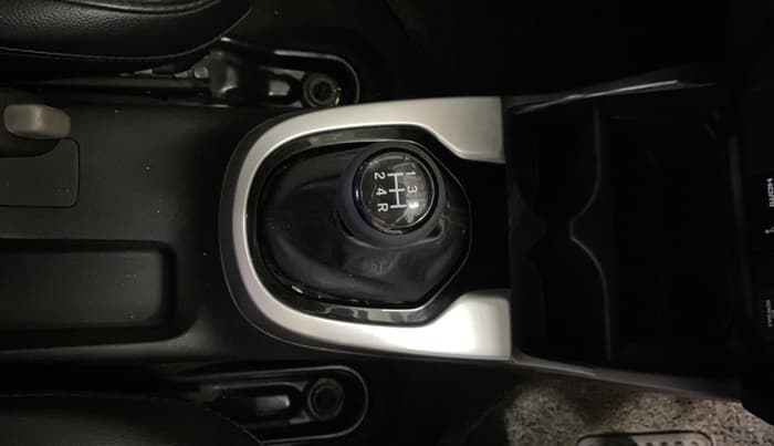 2018 Honda WR-V 1.2L I-VTEC VX MT, Petrol, Manual, 80,258 km, Gear Lever