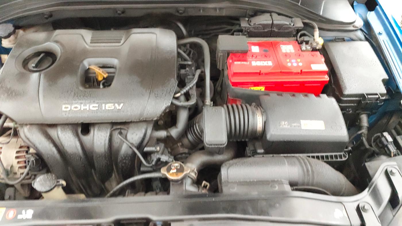 2017 Hyundai New Elantra 2.0 SX(O) AT PETROL, Petrol, Automatic, 67,772 km, Engine View - Left
