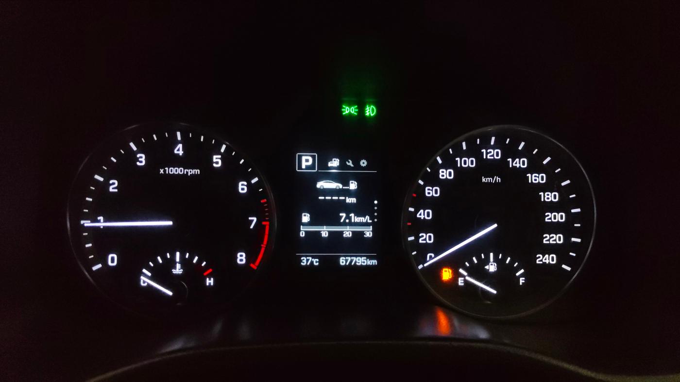 2017 Hyundai New Elantra 2.0 SX(O) AT PETROL, Petrol, Automatic, 67,772 km, Odometer Image