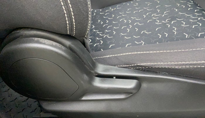 2021 Tata Tiago XT LIMITED EDITION PETROL, Petrol, Manual, 26,112 km, Driver Side Adjustment Panel