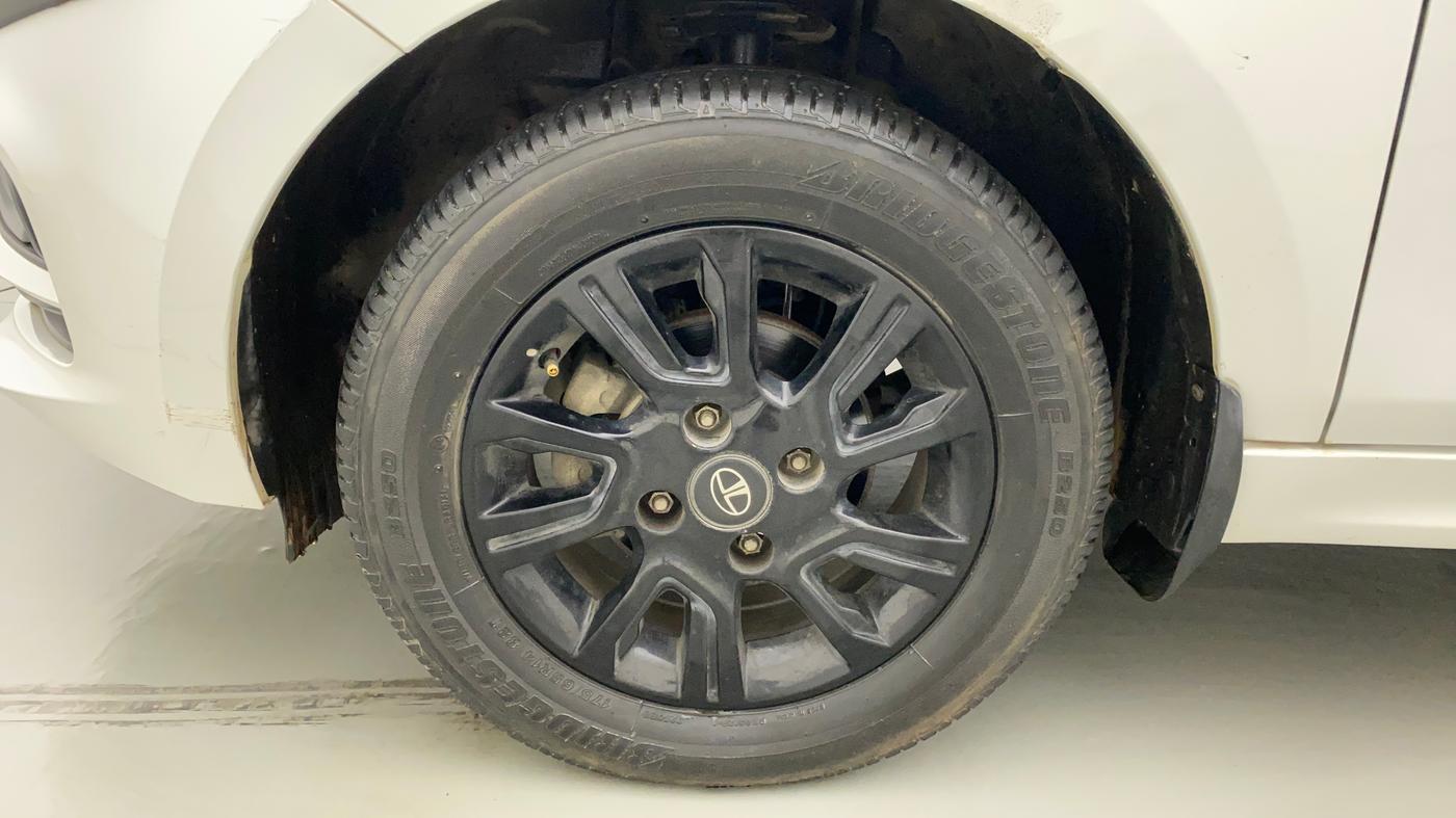 2021 Tata Tiago XT LIMITED EDITION PETROL, Petrol, Manual, 26,112 km, Left Front Wheel