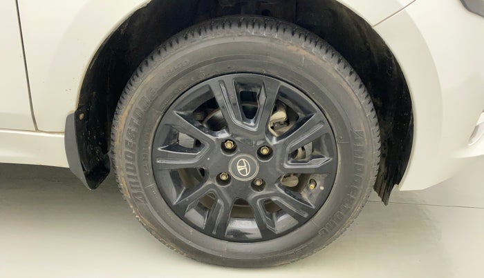 2021 Tata Tiago XT LIMITED EDITION PETROL, Petrol, Manual, 26,112 km, Right Front Wheel